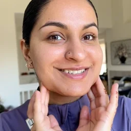 Priya · Hue Creator